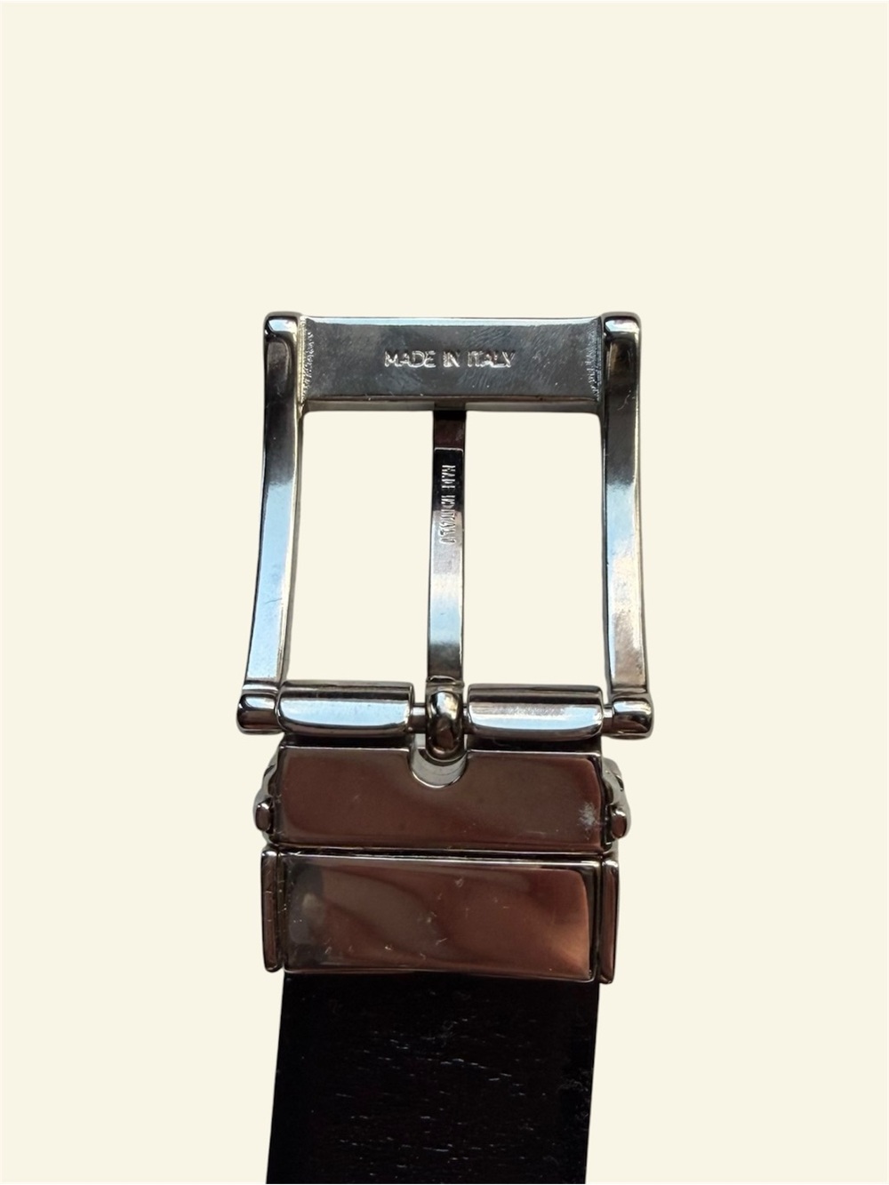 Burberry Reversible Black Saffiano Leather Belt NWT Italy Silver Buckle 105/42 - Picture 5 of 7